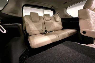 2026 Nissan Armada Platinum Reserve 4WD - Accent Package
