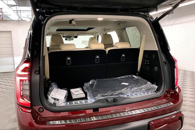 2026 Nissan Armada Platinum Reserve 4WD - Accent Package