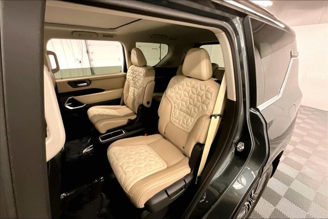 2026 Nissan Armada Platinum Reserve 4WD - Accent Package