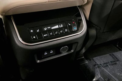2026 Nissan Armada Platinum Reserve 4WD - Accent Package