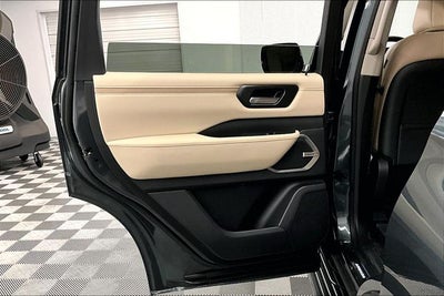 2026 Nissan Armada Platinum Reserve 4WD - Accent Package