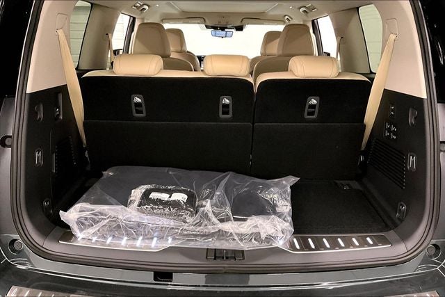 2026 Nissan Armada Platinum Reserve 4WD - Accent Package