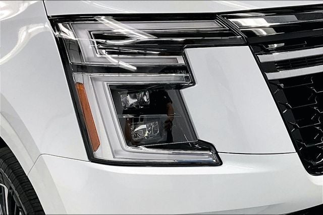 2026 Nissan Armada Platinum Reserve 4WD - Accent and Split Bench Seat Pkgs