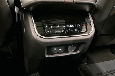 2026 Nissan Armada Platinum Reserve 4WD - Accent and Split Bench Seat Pkgs