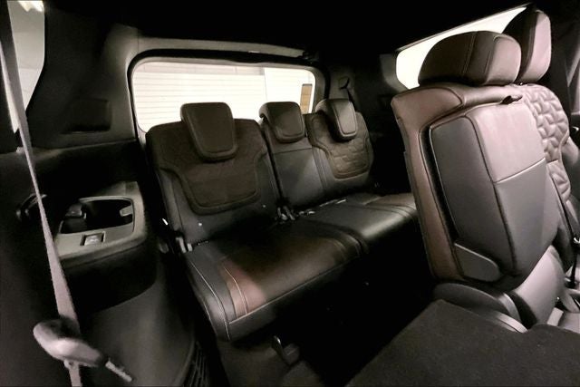 2026 Nissan Armada Platinum Reserve 4WD - Accent and Split Bench Seat Pkgs