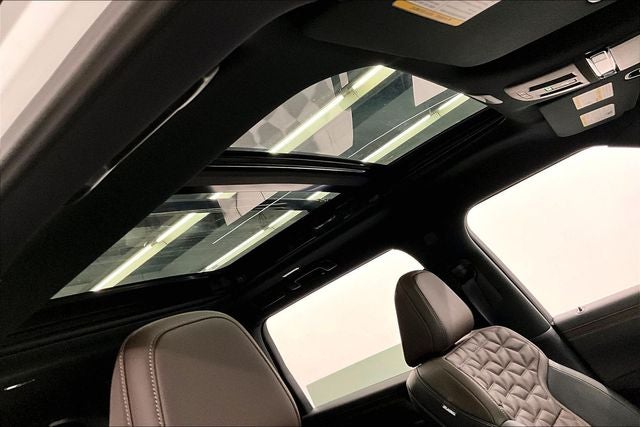 2026 Nissan Armada Platinum Reserve 4WD - Accent and Split Bench Seat Pkgs