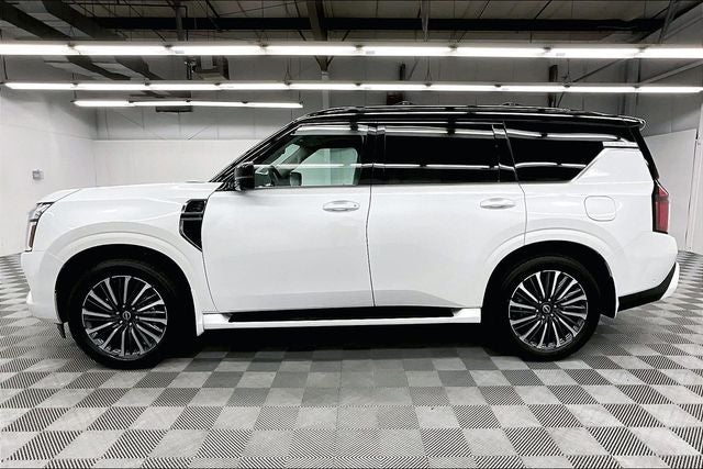 2026 Nissan Armada Platinum Reserve 4WD - Split Bench Seat Package