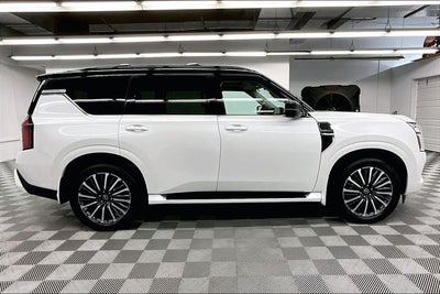 2026 Nissan Armada Platinum Reserve 4WD - Split Bench Seat Package