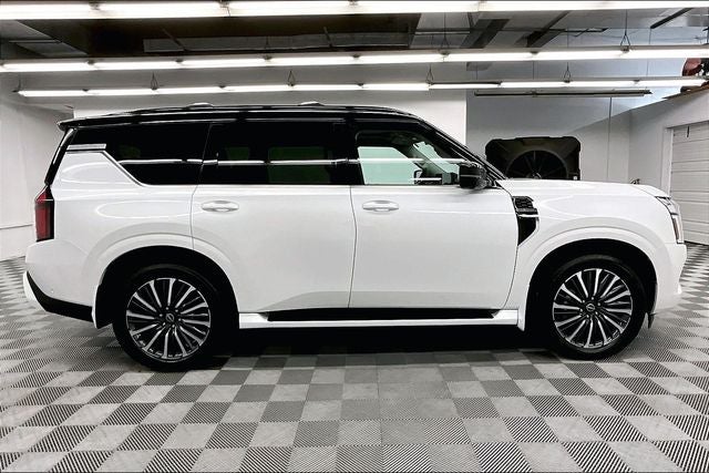 2026 Nissan Armada Platinum Reserve 4WD - Split Bench Seat Package