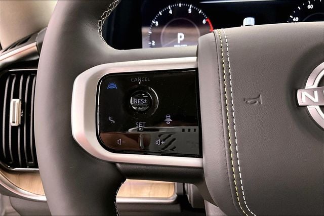 2026 Nissan Armada Platinum Reserve 4WD - Split Bench Seat Package