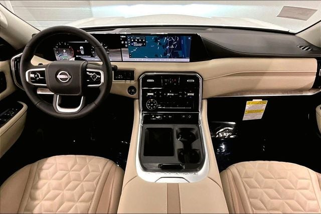 2026 Nissan Armada Platinum Reserve 4WD - Split Bench Seat Package