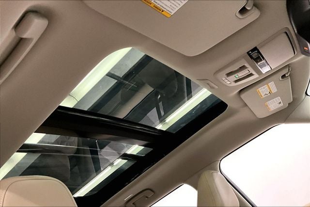 2026 Nissan Armada Platinum Reserve 4WD - Split Bench Seat Package