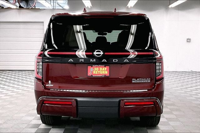2026 Nissan Armada Platinum Reserve 4WD - Split Bench Seat Package