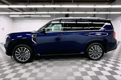 2026 Nissan Armada Platinum Reserve 4WD - Split Bench Seat Package