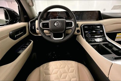2026 Nissan Armada Platinum Reserve 4WD - Split Bench Seat Package