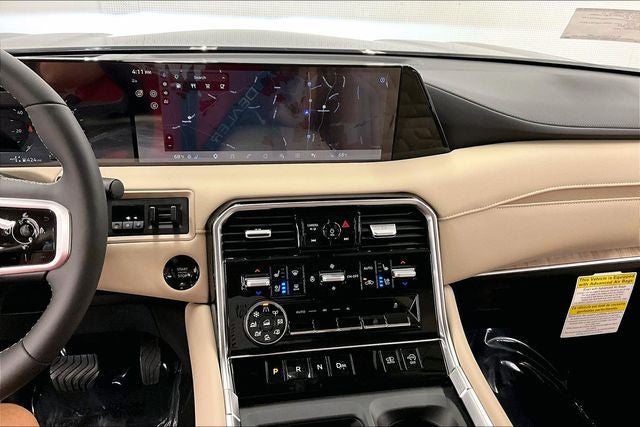 2026 Nissan Armada Platinum Reserve 4WD - Split Bench Seat Package