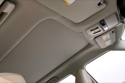 2026 Nissan Armada Platinum Reserve 4WD - Split Bench Seat Package