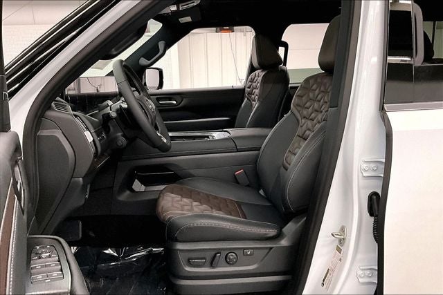 2026 Nissan Armada Platinum Reserve 4WD - Bench Seat Package