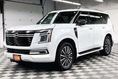 2026 Nissan Armada Platinum Reserve 4WD - Bench Seat Package