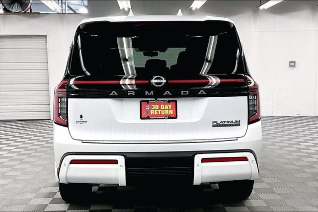 2026 Nissan Armada Platinum Reserve 4WD - Bench Seat Package
