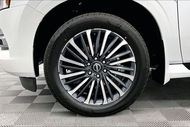 2026 Nissan Armada Platinum Reserve 4WD - Split Bench Seat Package