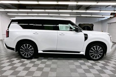 2026 Nissan Armada Platinum Reserve 4WD - Split Bench Seat Package
