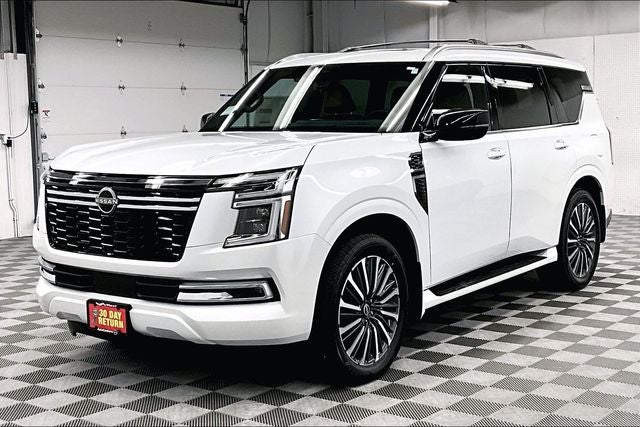 2026 Nissan Armada Platinum Reserve 4WD - Split Bench Seat Package