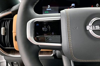2026 Nissan Armada Platinum Reserve 4WD - Split Bench Seat Package