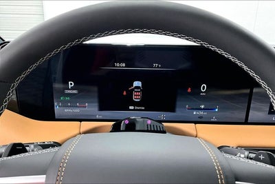 2026 Nissan Armada Platinum Reserve 4WD - Split Bench Seat Package