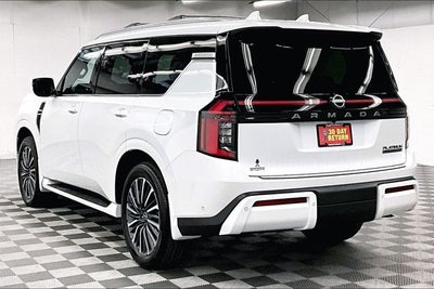 2026 Nissan Armada Platinum Reserve 4WD - Split Bench Seat Package