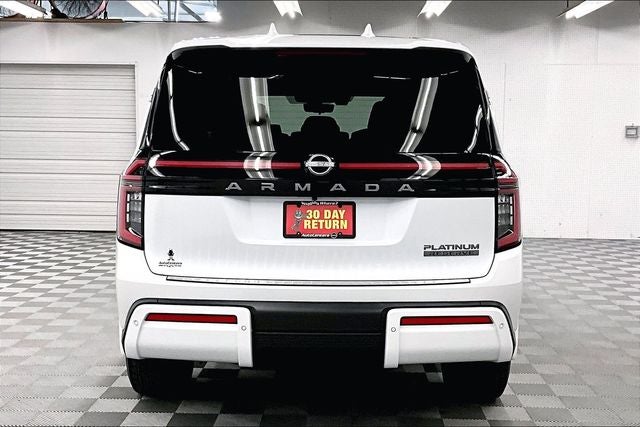 2026 Nissan Armada Platinum Reserve 4WD - Split Bench Seat Package