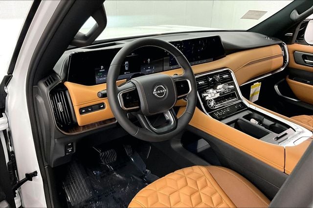 2026 Nissan Armada Platinum Reserve 4WD - Split Bench Seat Package
