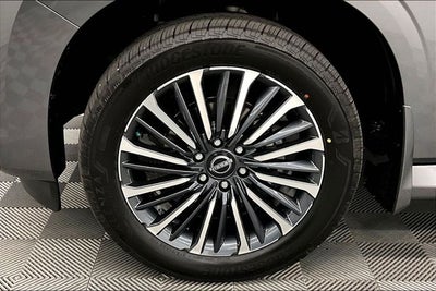2026 Nissan Armada Platinum Reserve 4WD - Split Bench Seat Package