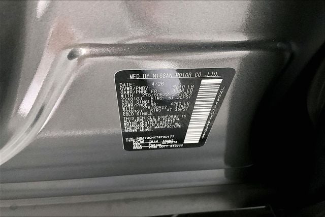 2026 Nissan Armada Platinum Reserve 4WD - Split Bench Seat Package