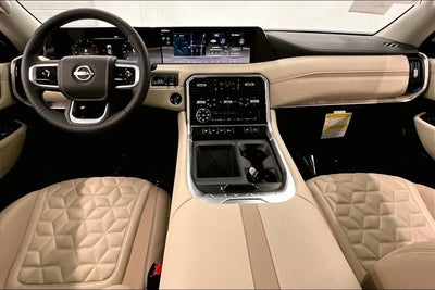 2026 Nissan Armada Platinum Reserve 4WD - Split Bench Seat Package