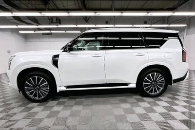 2026 Nissan Armada Platinum Reserve 4WD - Split Bench Seat Package