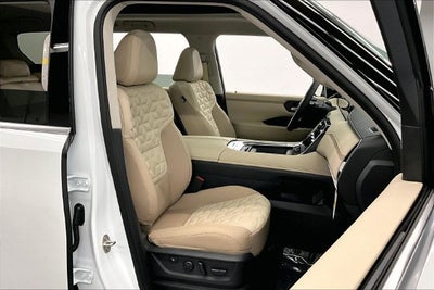 2026 Nissan Armada Platinum Reserve 4WD - Split Bench Seat Package