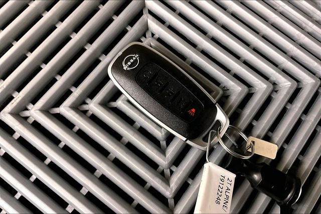 2026 Nissan Armada PRO-4X 4WD - Premium Pkg with Captain Chairs