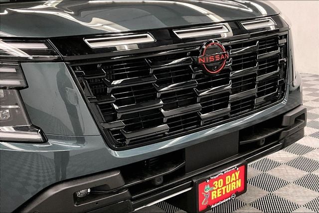 2026 Nissan Armada PRO-4X 4WD - Premium Pkg with Captain Chairs