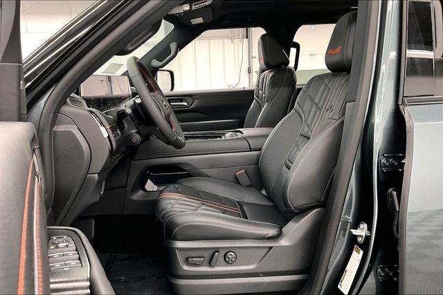 2026 Nissan Armada PRO-4X 4WD - Premium Pkg with Captain Chairs