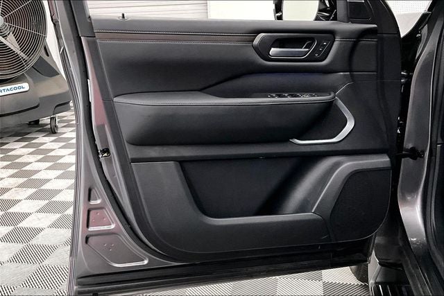 2025 Nissan Armada Platinum 4x4-Pano Roof-Adaptive Cruise-Htd/Cooled Leather