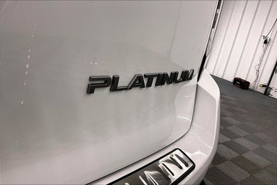 2026 Nissan Armada Platinum 4WD - Split Bench Seat Package