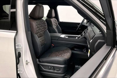 2026 Nissan Armada Platinum 4WD - Split Bench Seat Package