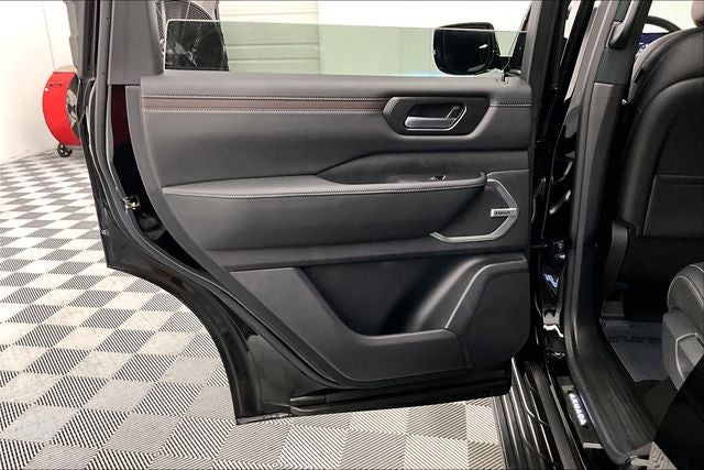 2026 Nissan Armada Platinum 4WD