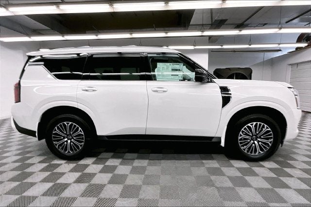 2027 Nissan Armada SL 4WD - Split Bench Seat Package