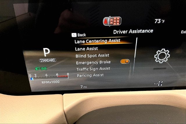 2027 Nissan Armada SL 4WD - Split Bench Seat Package