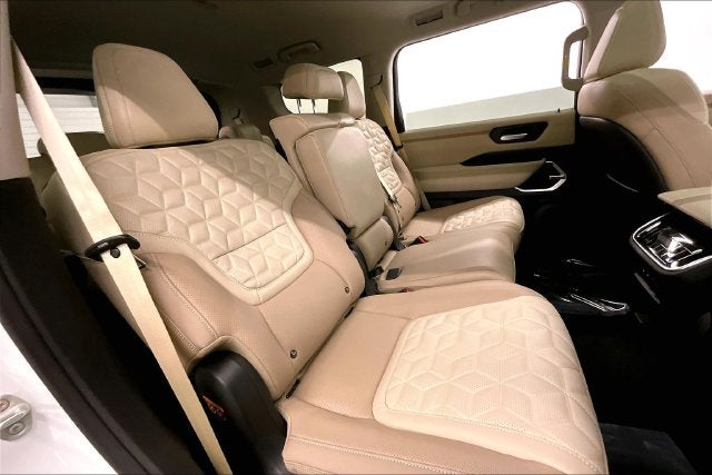 2027 Nissan Armada SL 4WD - Split Bench Seat Package