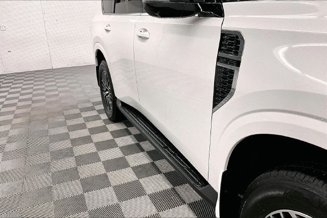 2027 Nissan Armada SL 4WD - Split Bench Seat Package