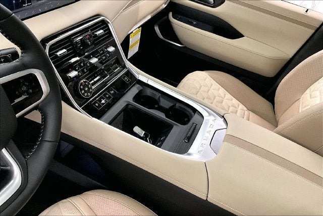 2027 Nissan Armada SL 4WD - Split Bench Seat Package