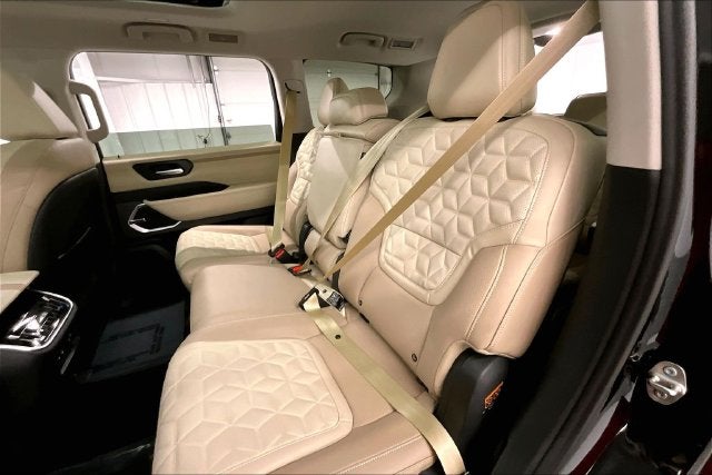 2027 Nissan Armada SL 4WD - Split Bench Seat Package